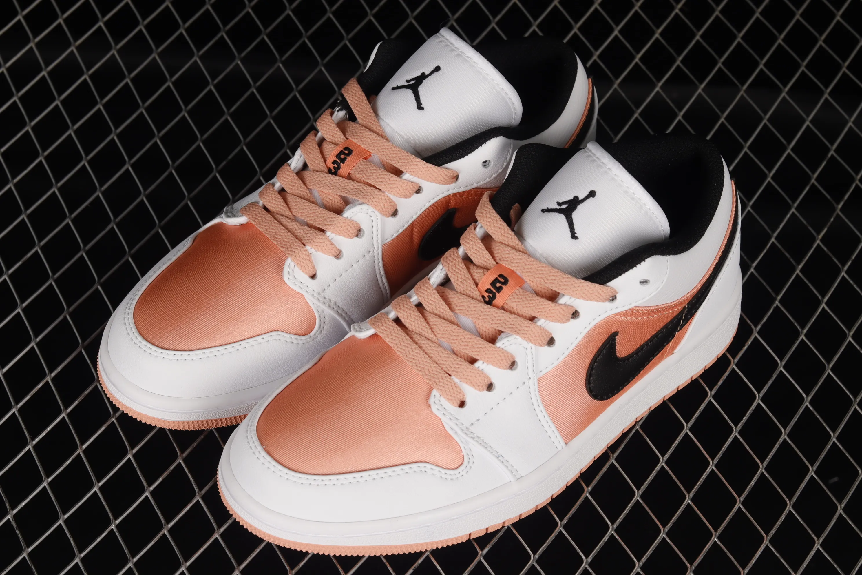 All categories Air Jordan Jordan series basketball shoes Air Jordan 1 Low Z version Air Jordan 1 Low AJ1 Joe 1 apricot orange low-top cultural and leisure sports sneakers DM8960-801
